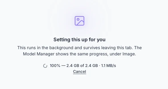 100パーセントのダウンロードダイアログ。2.4 GB中2.4 GB、1.1 MB/s、Cancelリンク付き。